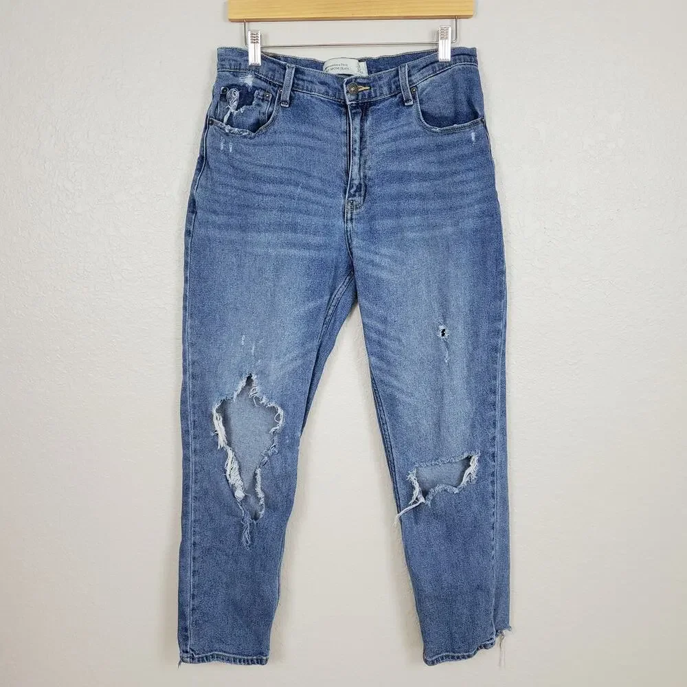 Abercrombie Fitch Jeans Womens Mom Size 30 / 10 Cut Off Distressed Straight‎ Leg